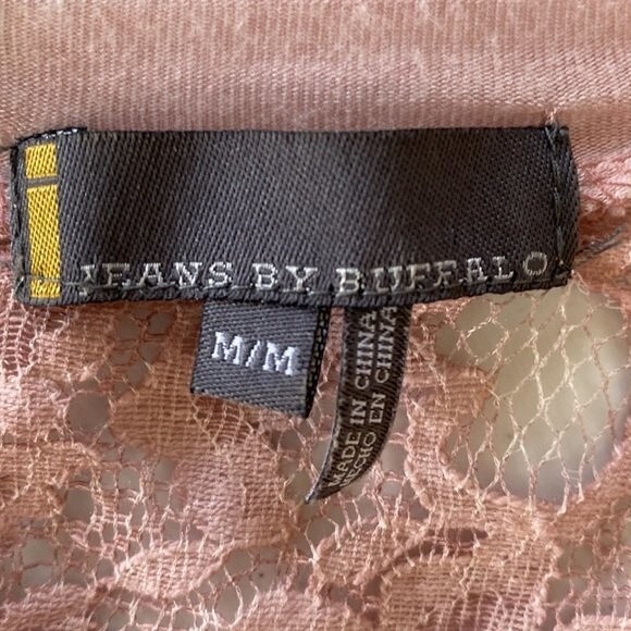 Jeans by Buffalo Lace Embroidered Top 3/4 Sleeve Exposed Back Zip Barbie Pink - Picture 6 of 13